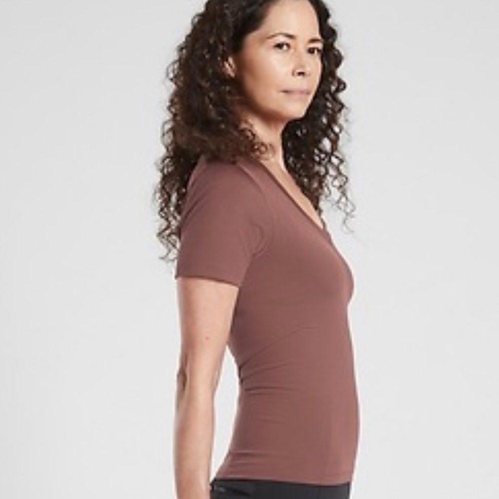 Athleta Renew Seamless Tee in Walnut Brown Size M